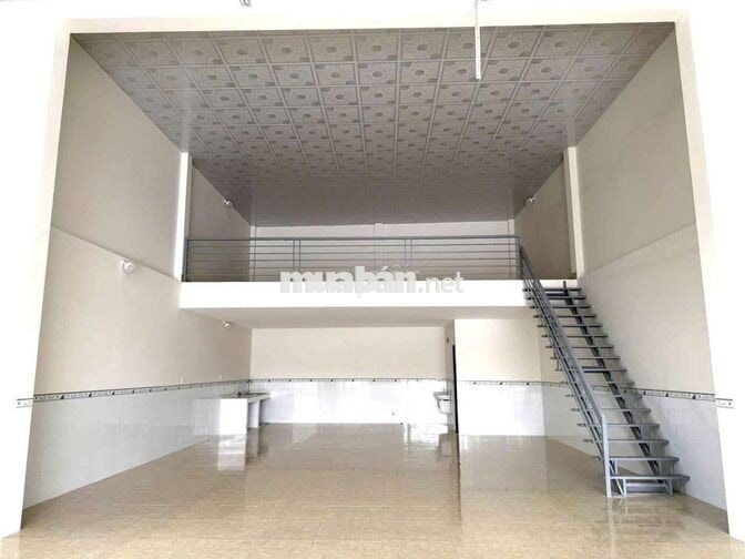 Kho mặt tiền kinh doanh gần trung tâm chợ - trường Phú Mỹ 8x25 = 200m2