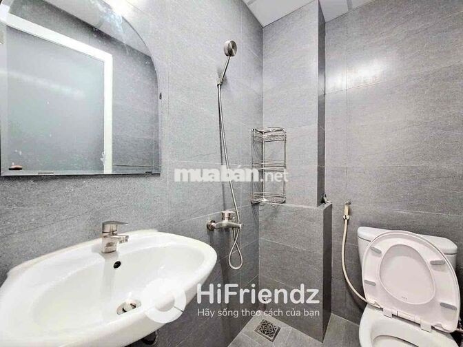 CỬA SỔ TRỜI- MỚI XÂY - GIÁ RẺ - CÁCH ĐH CÔNG THƯƠNG 5p đi xe
