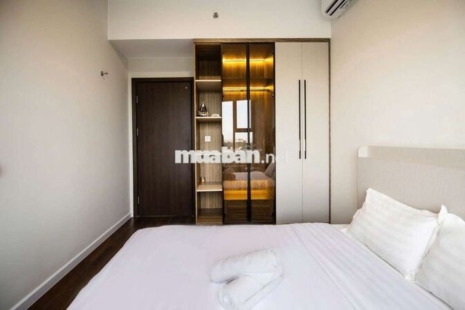 GIẢM GIÁ KHỦNG,CĂN HỘ ĐẸP LUNG LINH VIEW HỒ BƠI, FULL NỘI THẤT CAO CẤP