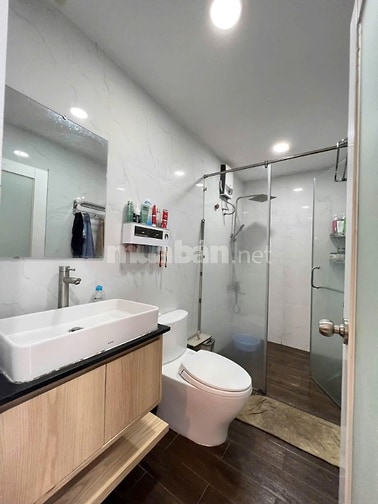Xi grand Court-Q.10 Căn góc 2 Ban Công 3PN, 98m2, Sẵn nội thất giá 22,