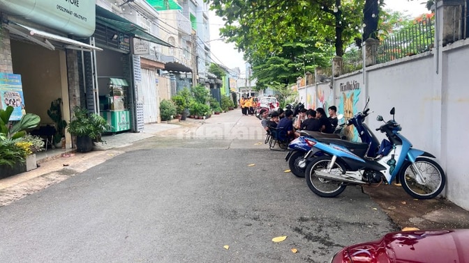 Bán lô đất 86m2 gần chơ Tân Phong, mầm non Cao Trí, sỏ hồng cầm tay