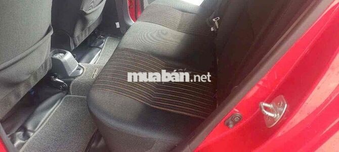 Toyota Tự động màu Đỏ