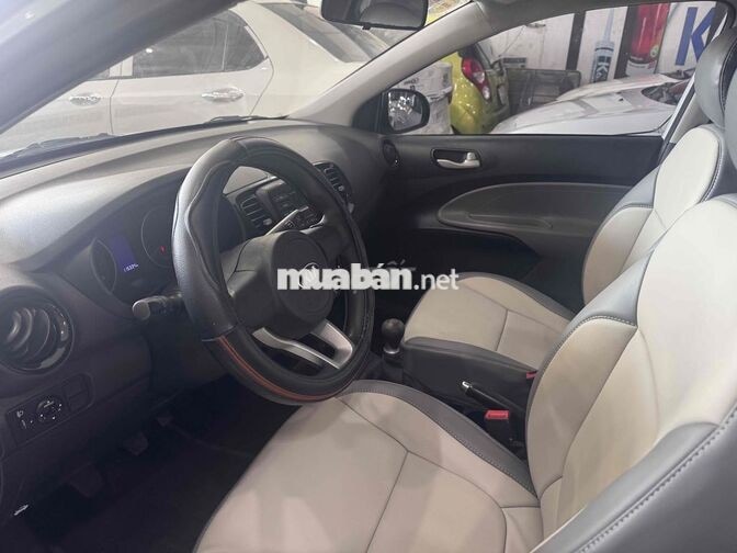 Kia Soluto Bạc 5 chỗ 2019 mt