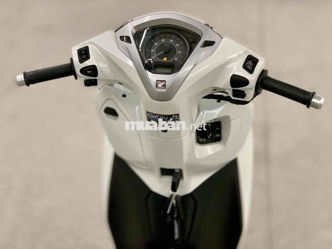 Honda Lead 125 4val 2022 Màu Trắng BSTP Chính Chủ