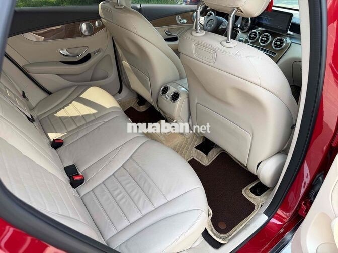 Mercedes-Benz GLC 250 4Matic 2019 Đỏ