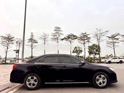 Toyota Camry 2.0E 2013 Đen 120.000km