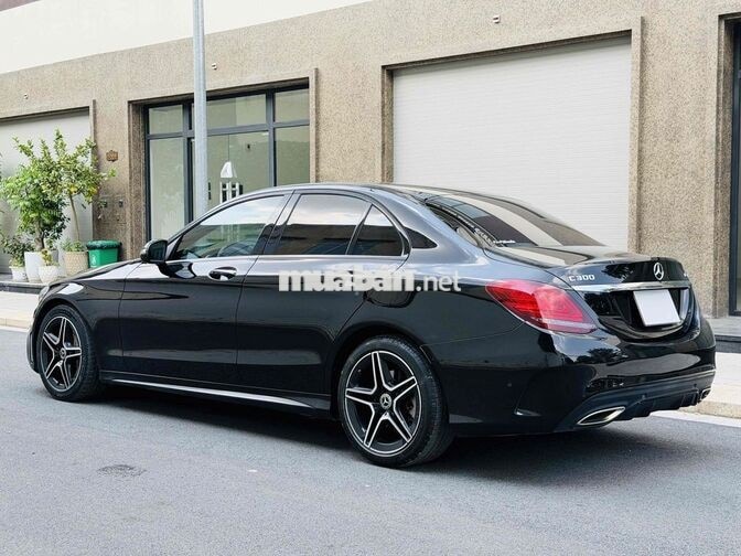 Mercedes-Benz C300 AMG 2019 Đen