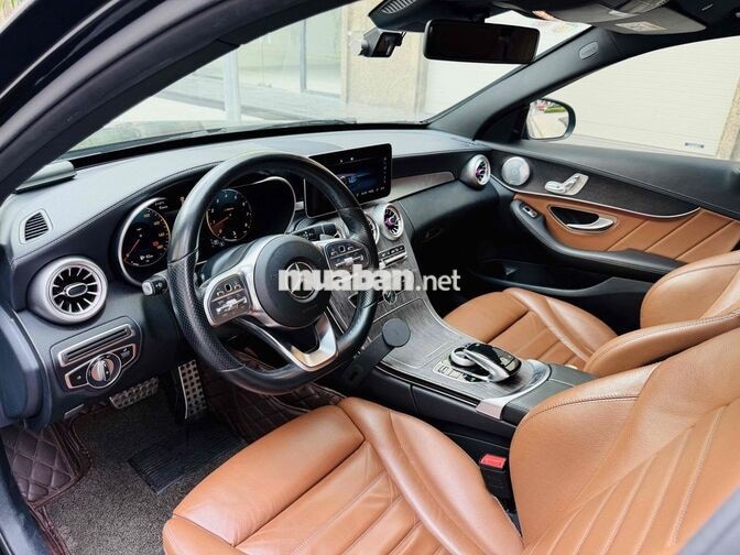 Mercedes-Benz C300 AMG 2019 Đen