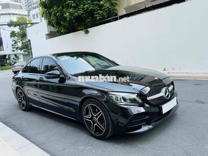 Mercedes-Benz C300 AMG 2019 Đen