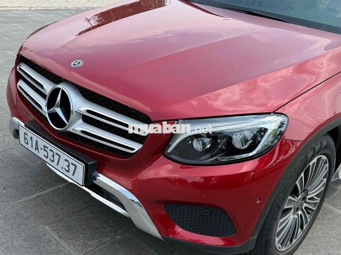 Mercedes-Benz GLC 250 4Matic 2019 Đỏ