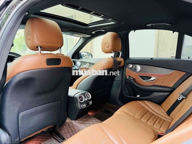 Mercedes-Benz C300 AMG 2019 Đen