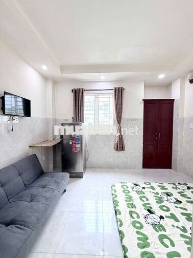 CHO THUÊ PHÒNG FULL NỘI THẤT TÂN PHÚ – CỬA SỔ LỚN, THANG MÁY, HẦM XE