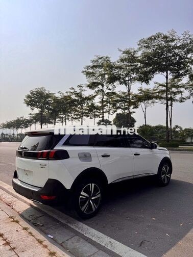 Peugeot 5008 2018 Trắng 90.000km