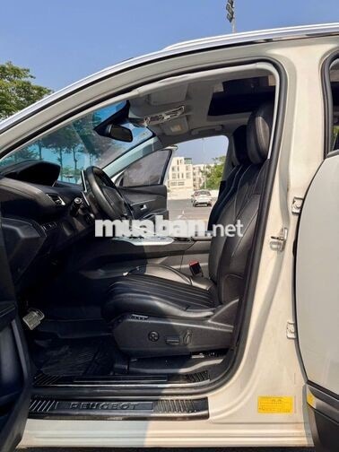 Peugeot 5008 2018 Trắng 90.000km