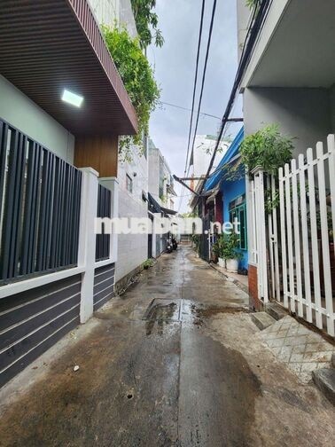 NHÀ ĐẸP 2 TẦNG – GẦN CHỢ MỚI – GIÁ CHỈ 3,95 TỶ