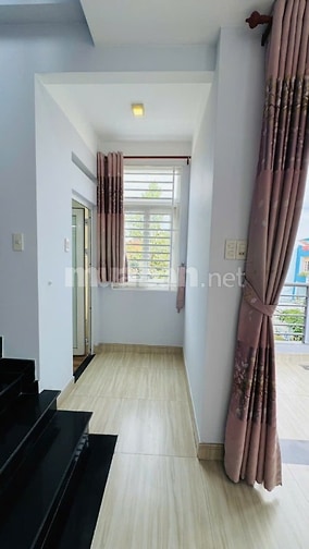 Nhà góc 2 mặt tiền, KDC Bình Hưng đường 12m, đường QL50, gần bến xe Q8