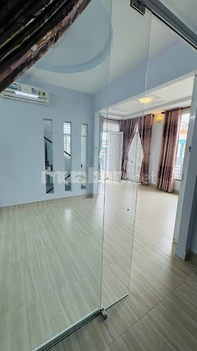 Nhà góc 2 mặt tiền, KDC Bình Hưng đường 12m, đường QL50, gần bến xe Q8