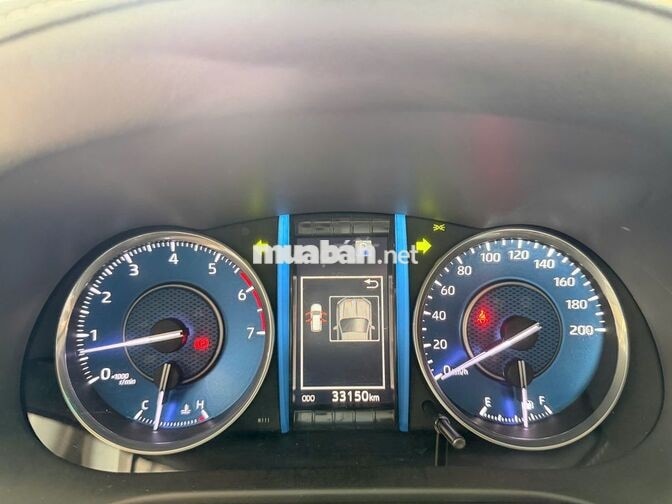 Toyota Fortuner 2022 Xăng 2.7 4x2 AT Đen