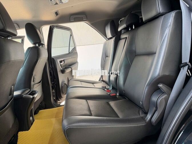 Toyota Fortuner 2022 Xăng 2.7 4x2 AT Đen