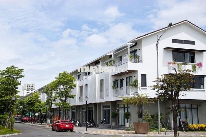 Bán Nhà Phố 3 Tầng KĐT Trung Tâm Huế - Gần  Aeon Mall