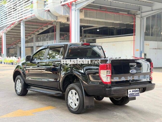 Ford Ranger XLS MT 2022 hỗ trợ 70%