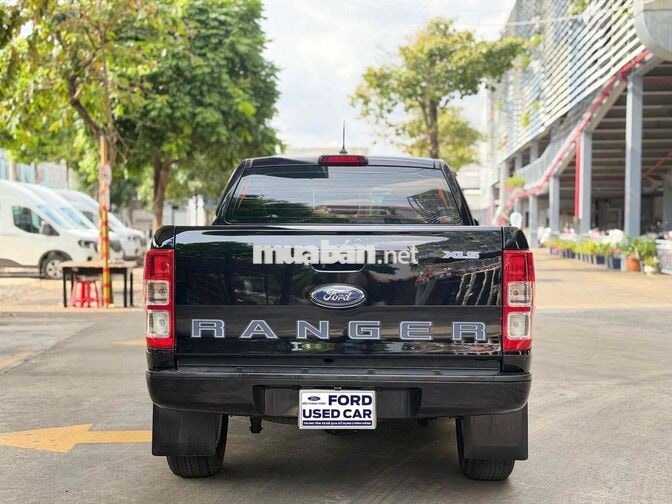 Ford Ranger XLS MT 2022 hỗ trợ 70%