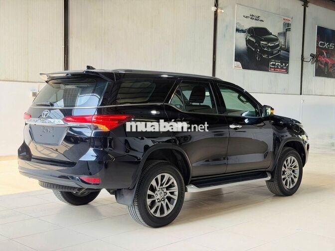 Toyota Fortuner 2022 Xăng 2.7 4x2 AT Đen