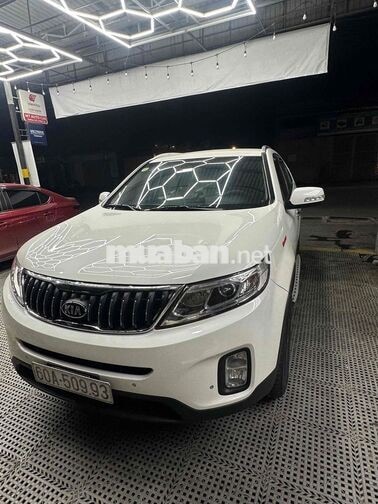 Kia Sorento 7 chỗ Trắng Tự động Hàn Quốc