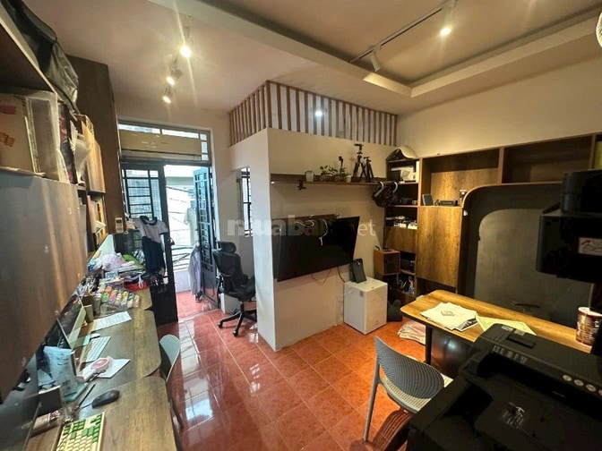 Bùi Đình Tuý Bình Thạnh 50m2(4x13m) vuông 4 tầng 4PN, cho thuê 18tr/th