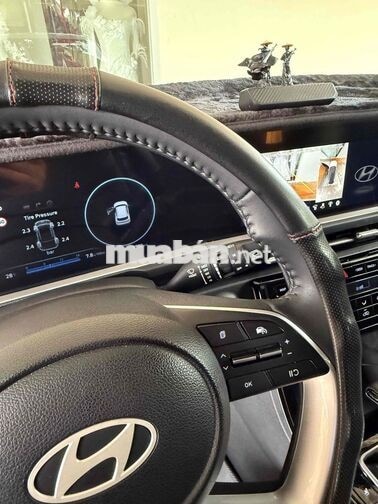Hyundai CRETA Đặc biệt Trắng 7700 km