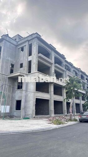 Shophouse 90m- 5 Tầng-Trục Lõi 31M- CK Ngay 1tỷ8- TheGateway City