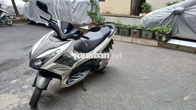 Honda Air Blade 125cc 2014 Trắng bạc 115.000 km