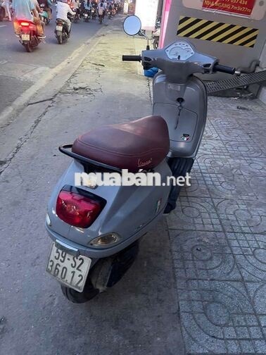 Piaggio Vespa LX 