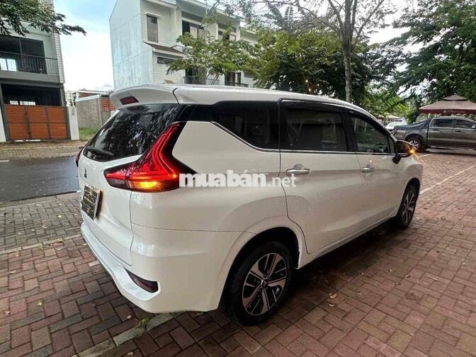 Mitsubishi Xpander AT Pre 2019 Trắng 7 chỗ Tự động