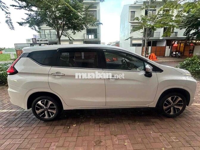 Mitsubishi Xpander AT Pre 2019 Trắng 7 chỗ Tự động