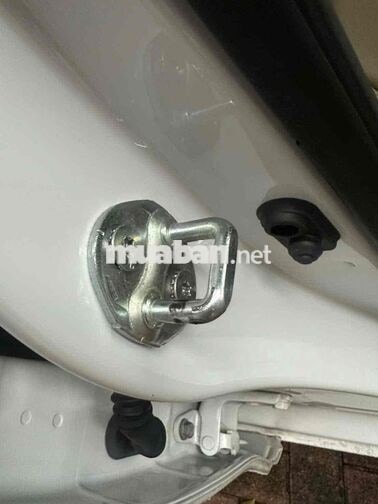 Mitsubishi Xpander AT Pre 2019 Trắng 7 chỗ Tự động