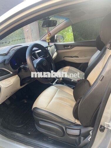 Hyundai Accent MT 2018 5 chỗ 133.000km Bạc