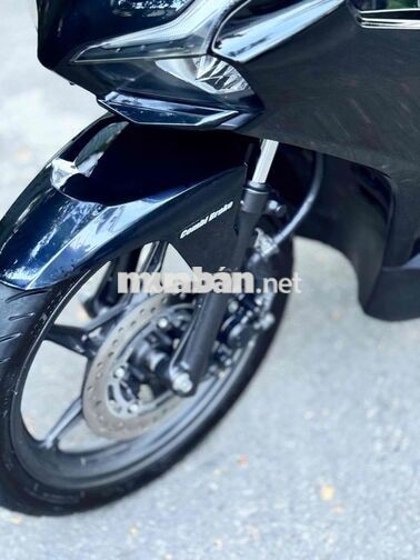 Honda Air Blade 125 cuoi 2022 Đen bóng 9 chủ