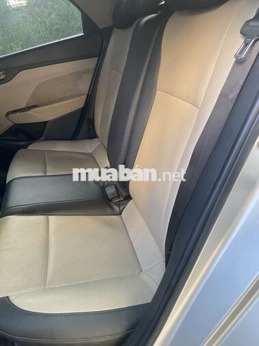 Hyundai Accent MT 2018 5 chỗ 133.000km Bạc