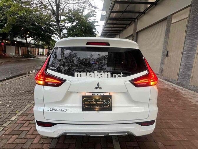 Mitsubishi Xpander AT Pre 2019 Trắng 7 chỗ Tự động