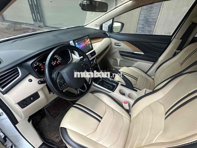 Mitsubishi Xpander AT Pre 2019 Trắng 7 chỗ Tự động