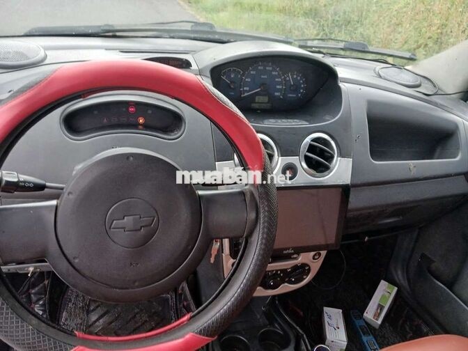 Chevrolet Spark 2011 lên đồ chơi nhiều