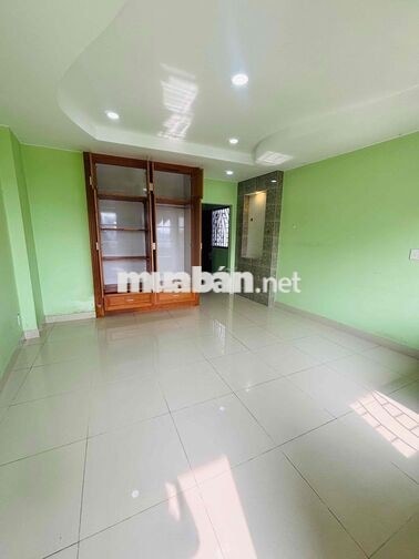 chdv ngay chug cư 4s linh đông- phạm văn đồng