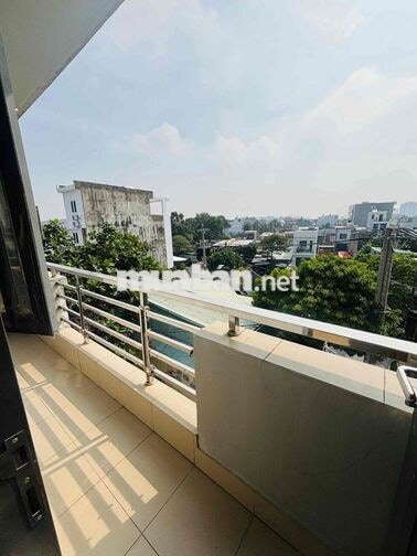 chdv ngay chug cư 4s linh đông- phạm văn đồng