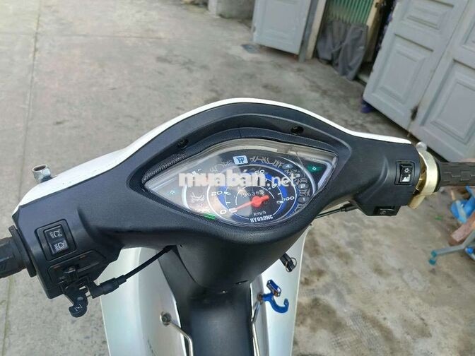 Wave 50cc 2022 Trắng ko cần bằng lái