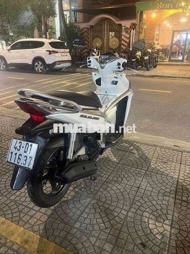 Honda Air Blade Trắng
