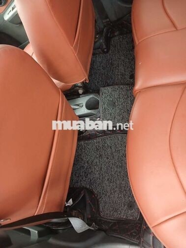 Chevrolet Spark 2011 lên đồ chơi nhiều