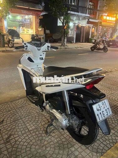 Honda Air Blade Trắng