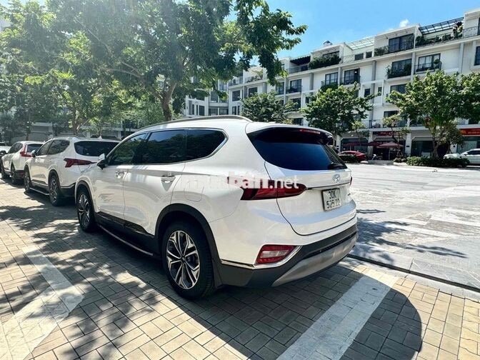 Hyundai SantaFe Cao cấp Dầu Tự động Trắng