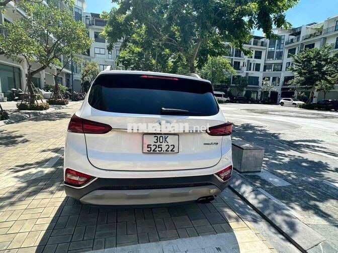 Hyundai SantaFe Cao cấp Dầu Tự động Trắng